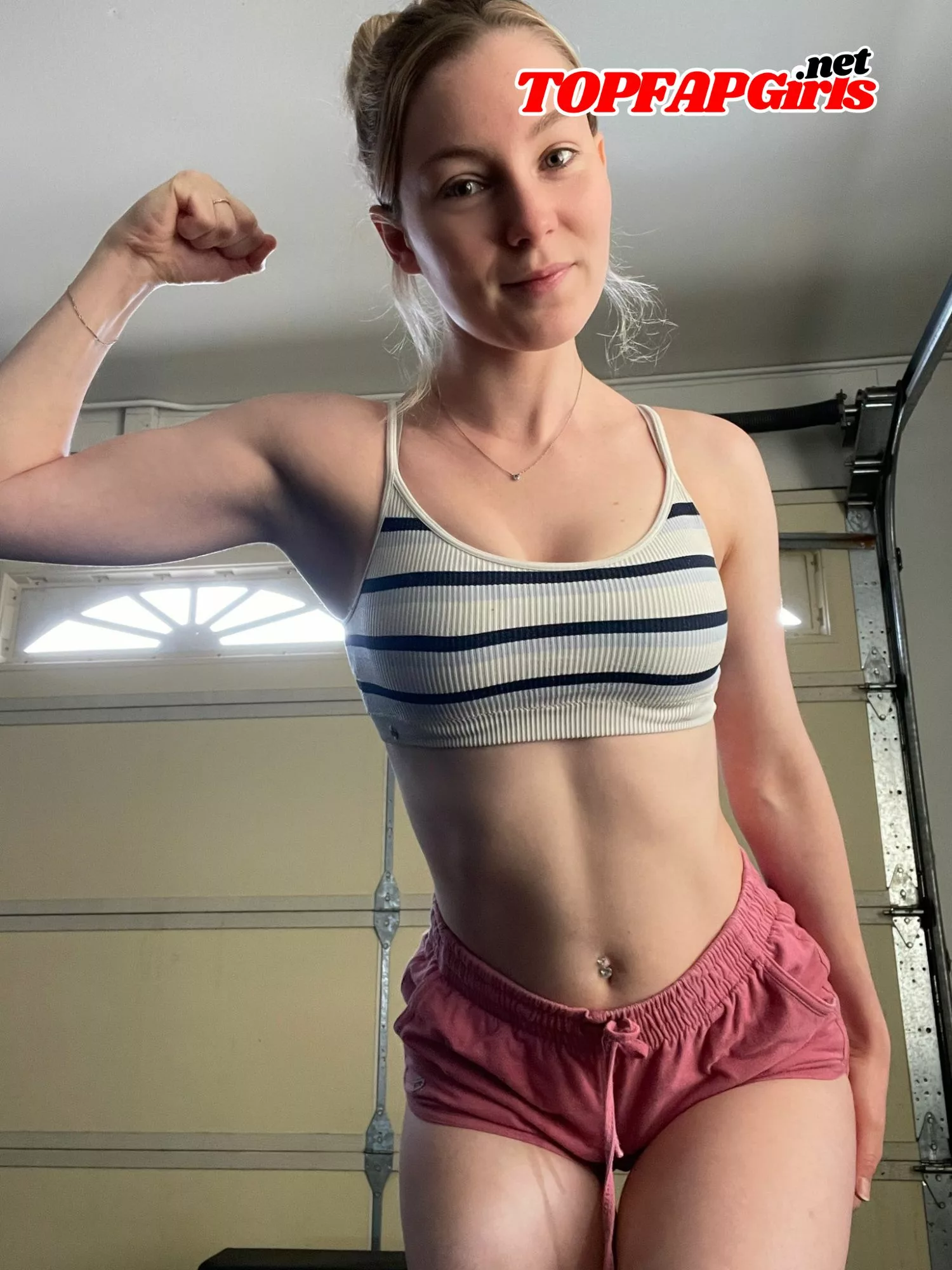 STPeach Nude