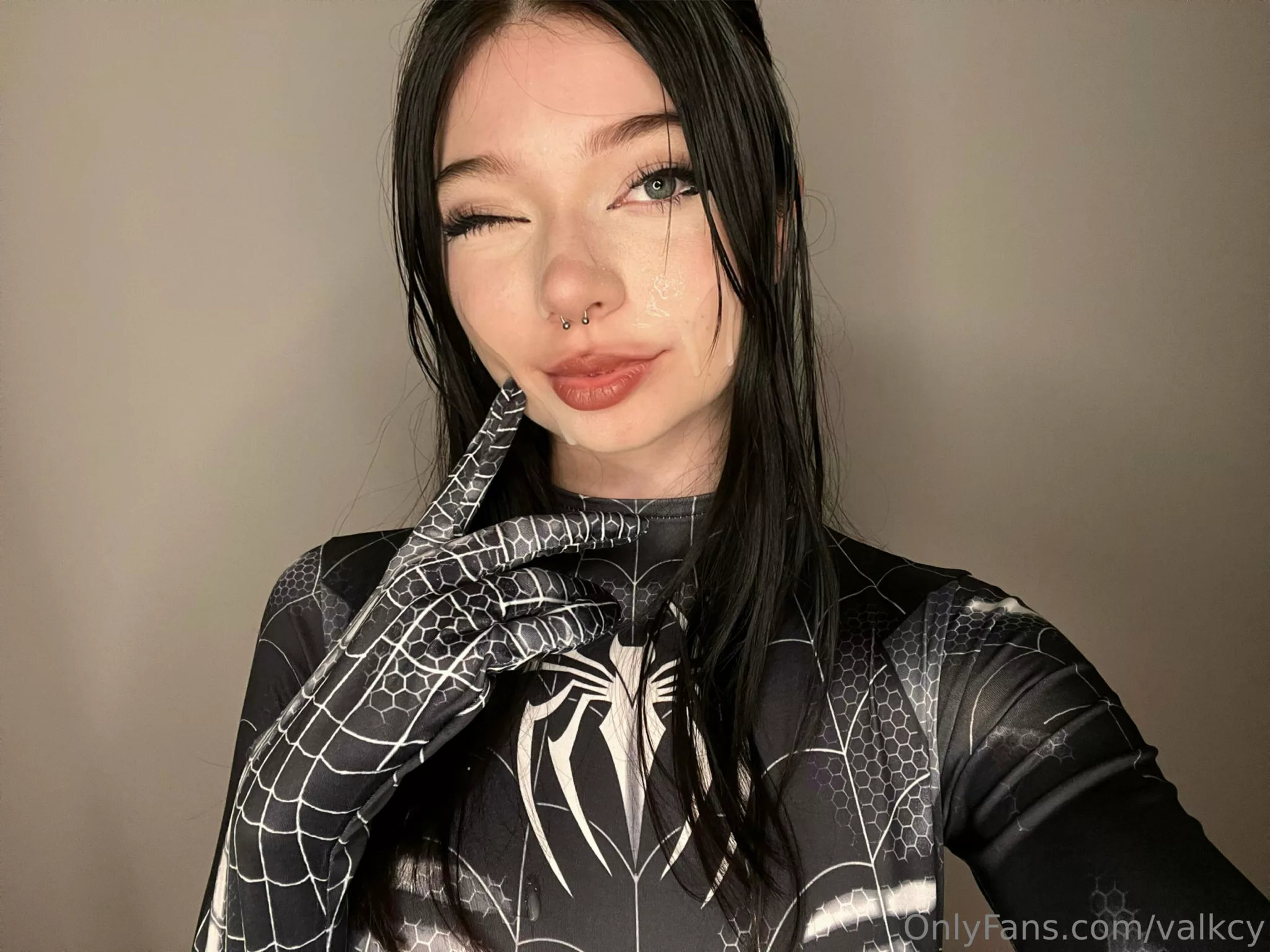 Valkcy OnlyFans Leaks ♡ aka valkcy Leaked – 5.25 GB MEGA LINK BONUS (BEST WAY) — 1/6