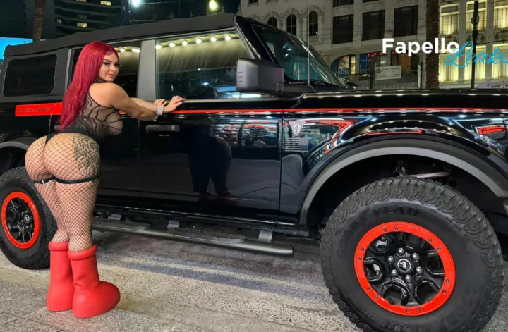 Ms Trigga Happy Nude ♡ aka mstriggahappy Leaked – a woman standing next to a car