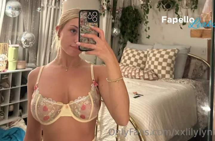 Sara Brooks Nude ♡ aka sarabrooks444 xxsarabrooksxx xxlilylynnxx Leaked – 6 GB MEGA BONUS (BEST WAY)