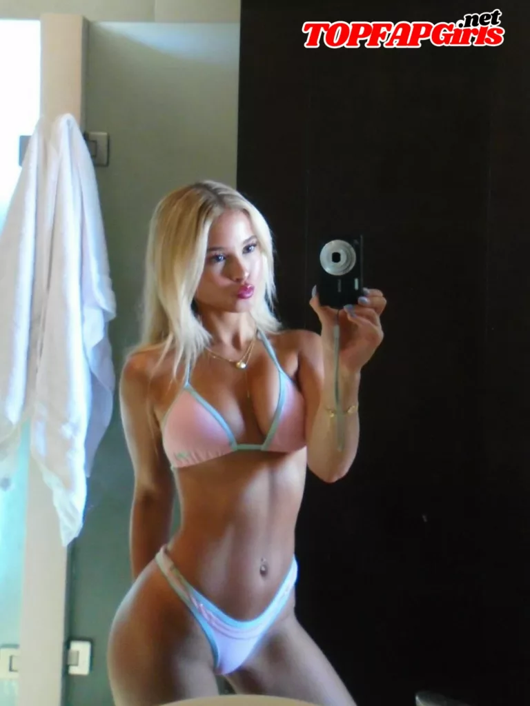 TopFapGirls.net provides exclusive FAP-uncensored OnlyFans Leaked pics for free. | luvokx
