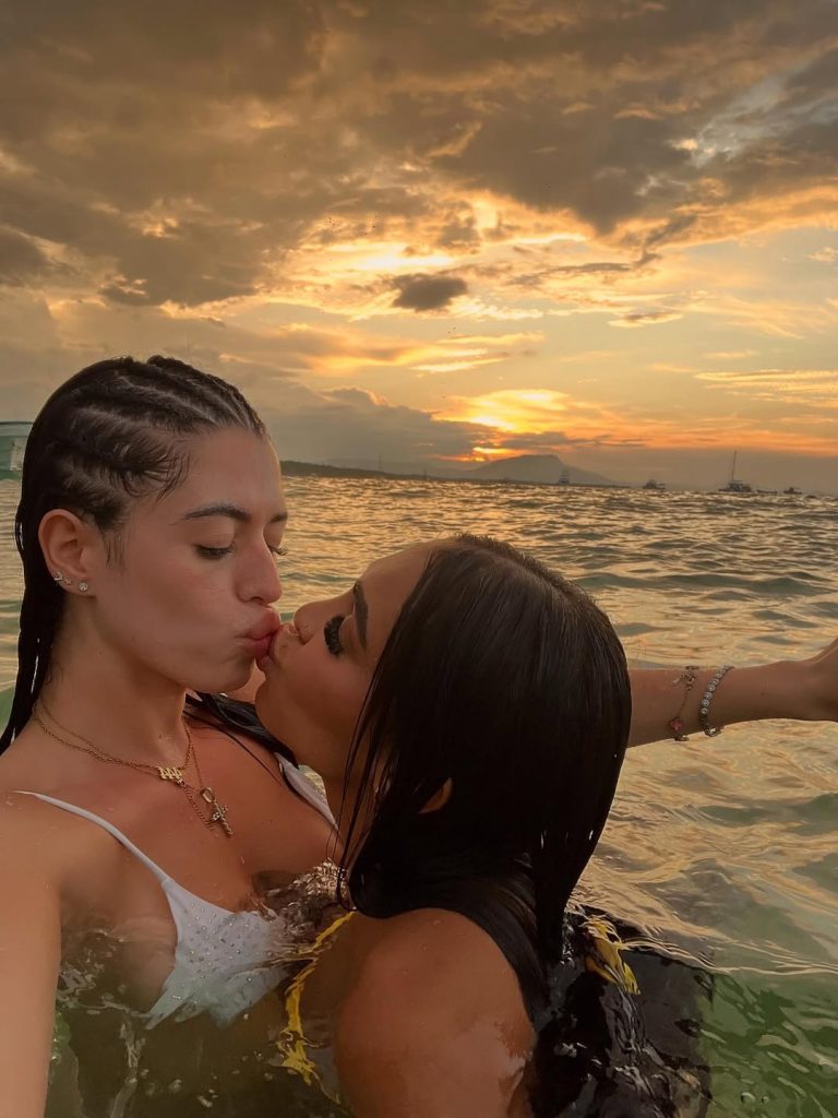 TopFapGirls.net provides exclusive FAP-uncensored OnlyFans Leaked pics for free. | Albacs2000 Leaked Pics 038