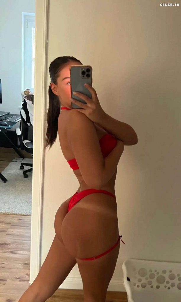 TopFapGirls.net provides exclusive FAP-uncensored OnlyFans Leaked pics for free. | Valona Shabani valonaa TopFapGirls Leaked Pics 0015