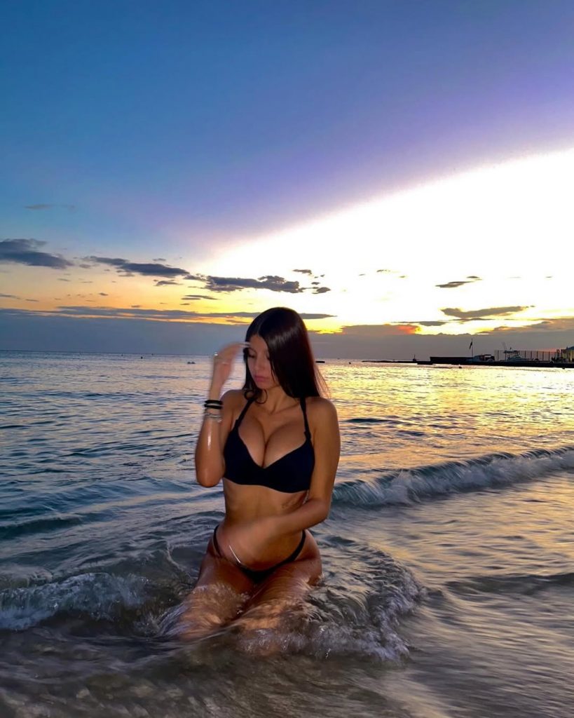 TopFapGirls.net provides exclusive FAP-uncensored OnlyFans Leaked pics for free. | Fabiana ciccodicola Nudes Fabiana Ciccodicola Leaked OnlyFans Leaks Pics 009