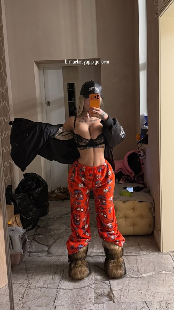 TopFapGirls.net provides exclusive FAP-uncensored OnlyFans Leaked pics for free. | Yeahm8r Nude yeahmur Leaks yeahmurtahminn OnlyFans Leaked Pics 203