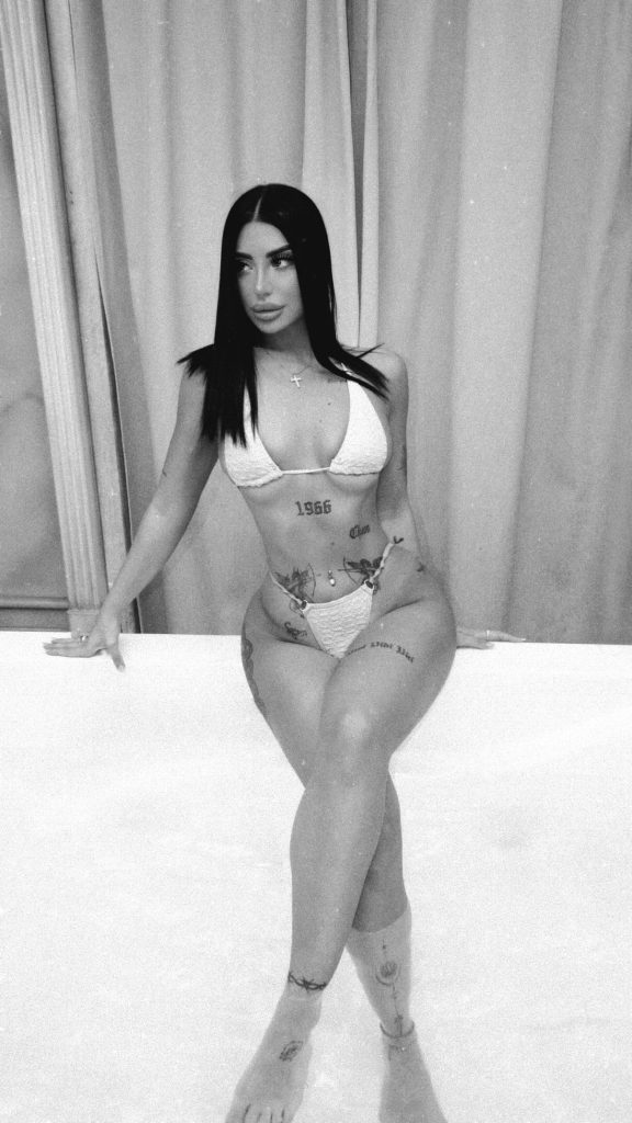 TopFapGirls.net provides exclusive FAP-uncensored OnlyFans Leaked pics for free. | Gajacondurro17 Nude gajacondurro17 Leaked OnlyFans Leaks Pics 19