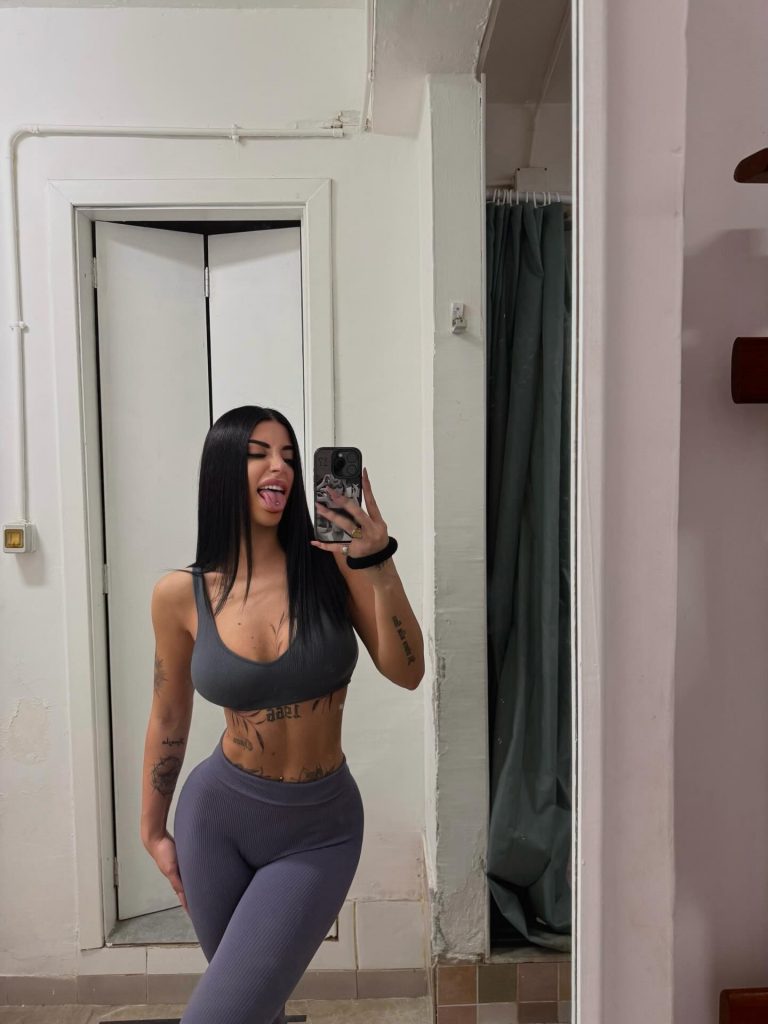 TopFapGirls.net provides exclusive FAP-uncensored OnlyFans Leaked pics for free. | Gajacondurro17 Nude gajacondurro17 Leaked OnlyFans Leaks Pics 74