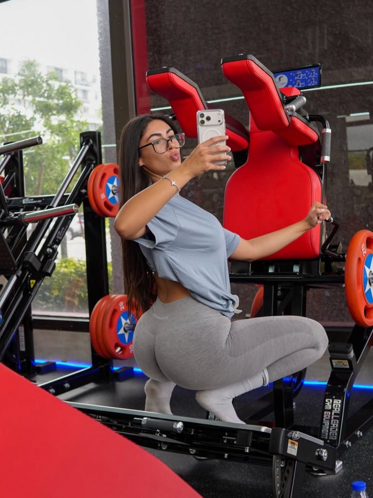 TopFapGirls.net provides exclusive FAP-uncensored OnlyFans Leaked pics for free. | Vanessa Legrow Leaks flexwness Nude vanessalegrow Leaked OnlyFans Leaks Pics 308