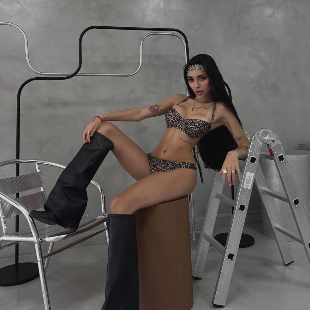 TopFapGirls.net provides exclusive FAP-uncensored OnlyFans Leaked pics for free. | Hanniimohamedd Nude Hannimohamedd Leak hannimohamed Leaked OnlyFans Leaks Photo 250