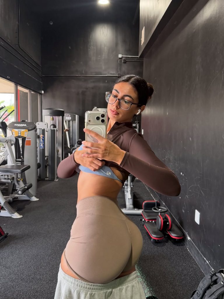 TopFapGirls.net provides exclusive FAP-uncensored OnlyFans Leaked pics for free. | Vanessa Legrow Leaks flexwness Nude vanessalegrow Leaked OnlyFans Leaks Pics 412