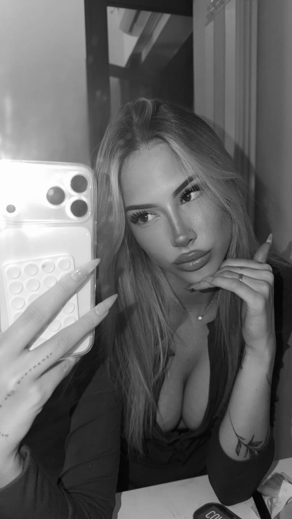 TopFapGirls.net provides exclusive FAP-uncensored OnlyFans Leaked pics for free. | Aliceinwonderland Nude aliceemarzi Leaked OnlyFans Leaks Photo 46
