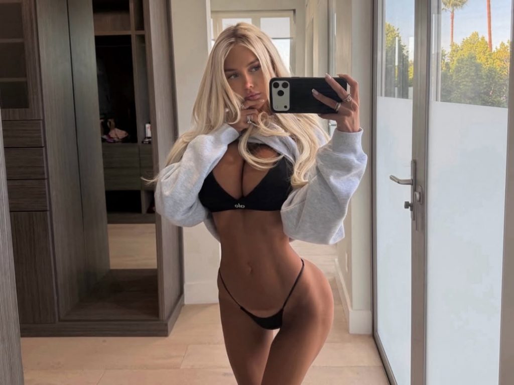 TopFapGirls.net provides exclusive FAP-uncensored OnlyFans Leaked pics for free. | Kngemma Nude Kngemma Leaked OnlyFans Leaks Pics 1