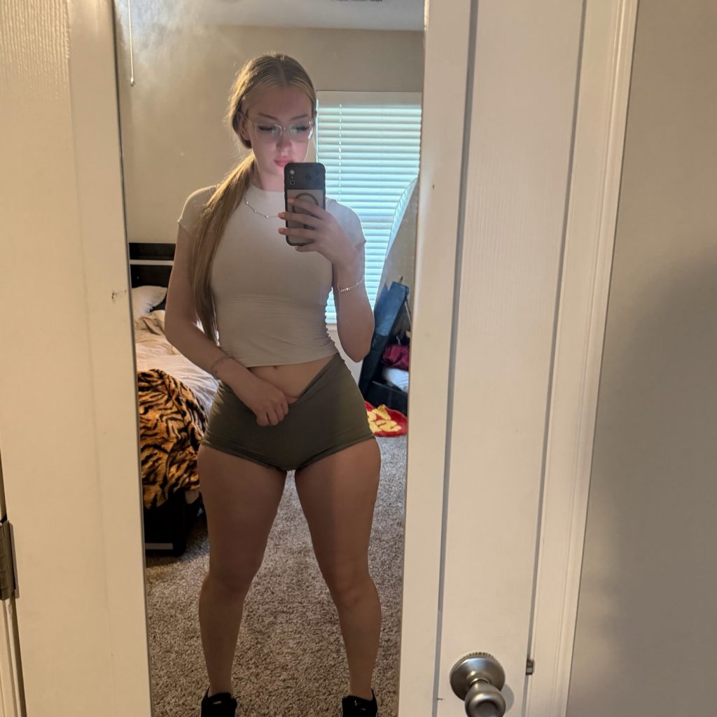 TopFapGirls.net provides exclusive FAP-uncensored OnlyFans Leaked pics for free. | Avery Jade Nude averyyy.jade Leaked OnlyFans Leaked Pics 309
