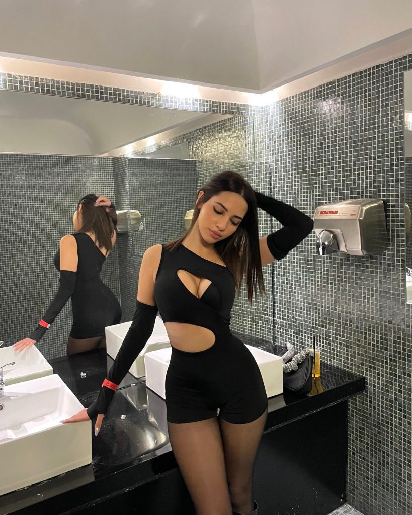 TopFapGirls.net provides exclusive FAP-uncensored OnlyFans Leaked pics for free. | Elena Galeandro Nude elenagaleandro Leaked OnlyFans Leaks Pics 49