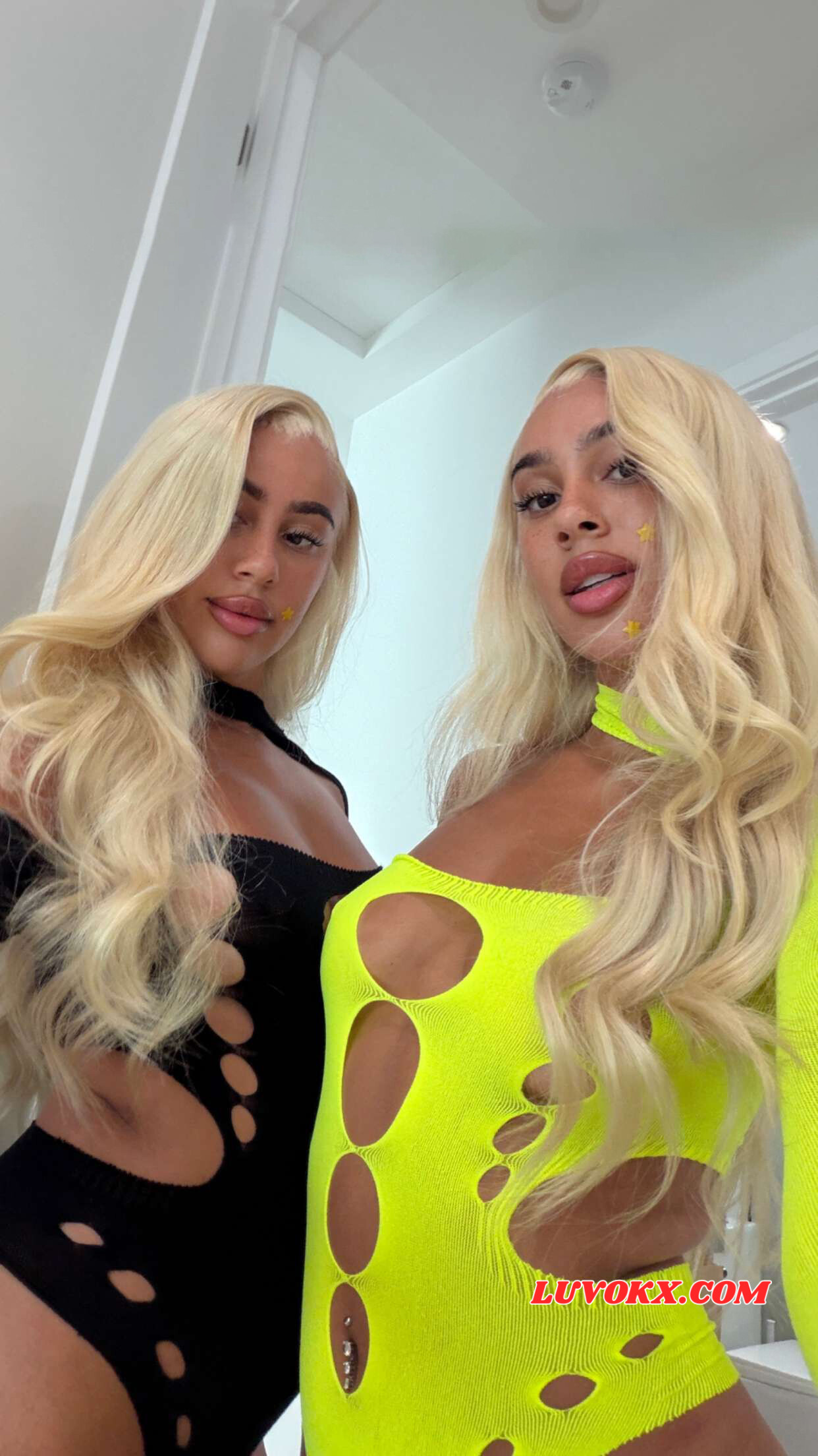 Yourtwinss TopFapGirls Yourtwinnies Nude Theneltwins Nude Shanae and Renae Nel Leak Shanae 24 renaenel OnlyFans Leaked Pics 40