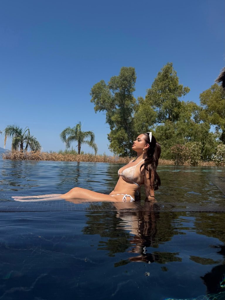 TopFapGirls.net provides exclusive FAP-uncensored OnlyFans Leaked pics for free. | Mel.lmcj TopFapGirls mel.lmcj Nude OnlyFans Leaks Pics 51