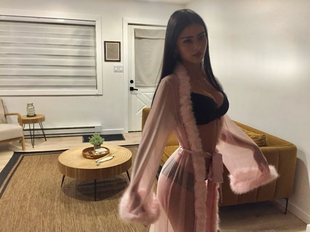 TopFapGirls.net provides exclusive FAP-uncensored OnlyFans Leaked pics for free. | Ffjolla TopFapGirls Fjolla Arifi ffjolla OnlyFans Leaks Pics 166