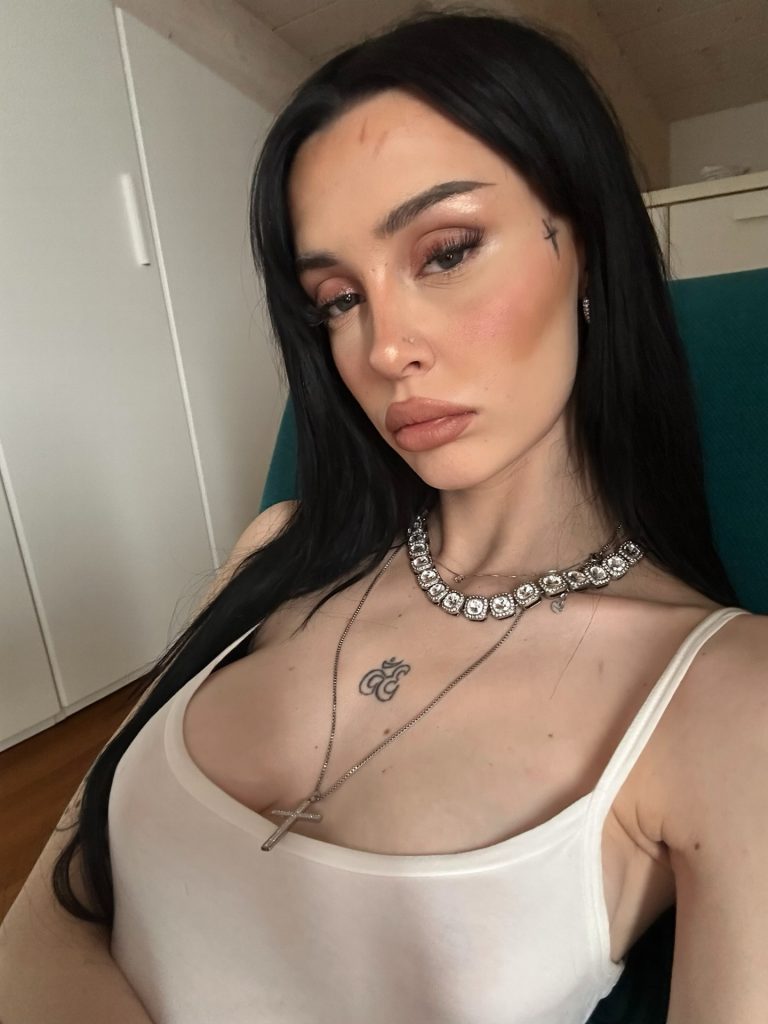 Giiuliaxc TopFapGirls giiuliaxc Nude OnlyFans Leaked Pics #15
