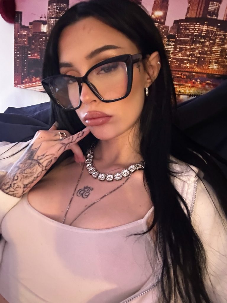 TopFapGirls.net provides exclusive FAP-uncensored OnlyFans Leaked pics for free. | Giiuliaxc TopFapGirls giiuliaxc Nude OnlyFans Leaked Pics 32