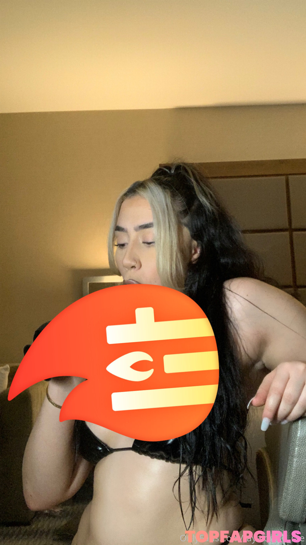 Tayabunny TopFapGirls officialbadbunnyy