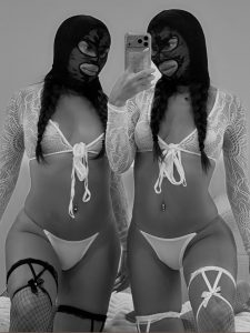 Yourtwinss TopFapGirls Yourtwinnies Nude Theneltwins Nude Shanae and Renae Nel Leak Shanae_24 renaenel