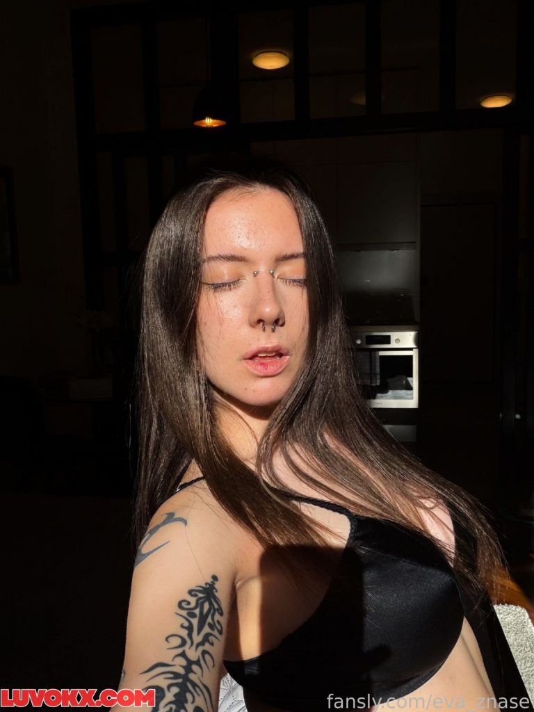 Eva_znase TopFapGirls eva.znase Nude OnlyFans Leaks Pics #15