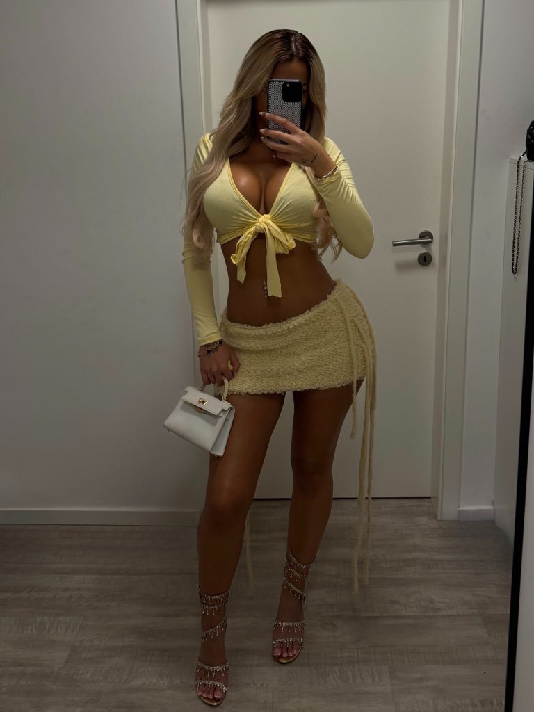 TopFapGirls.net provides exclusive FAP-uncensored OnlyFans Leaked pics for free. | Laura Moradi TopFapGirls lauramoradi Nude OnlyFans Leaks Pics 31