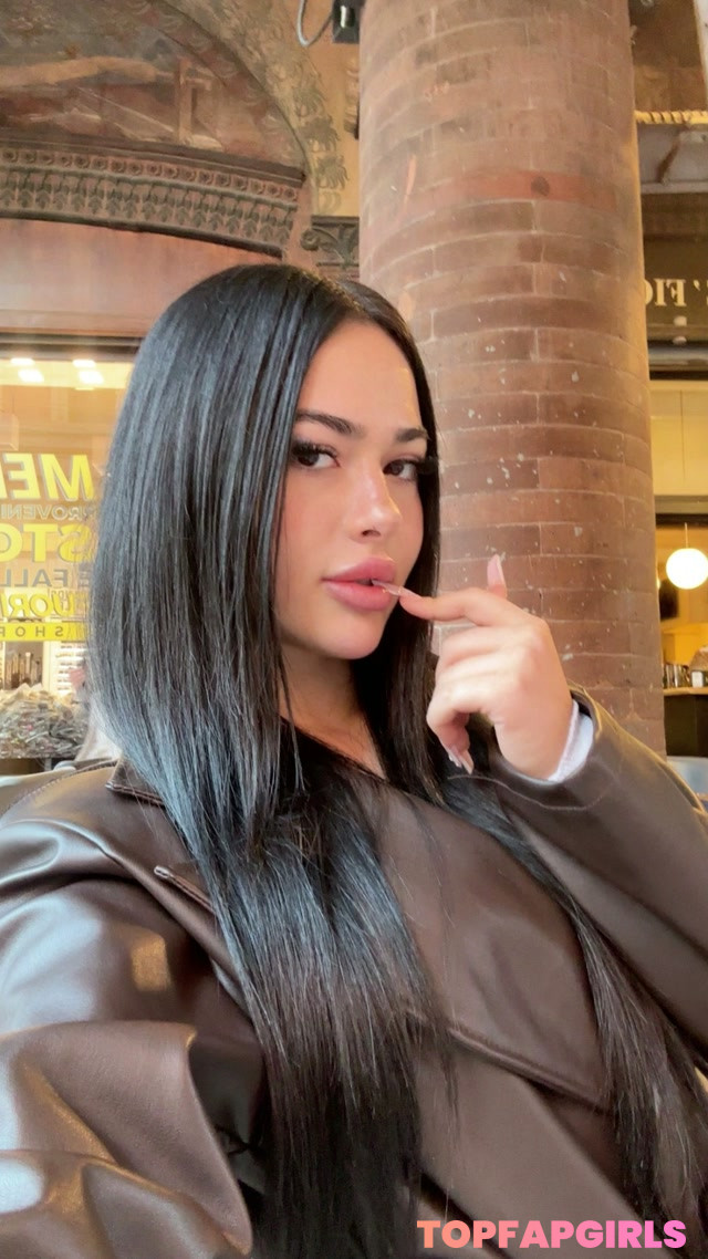 Martina Argentieri TopFapGirls m.argentierii Leak OnlyFans Leaks Pics #2 - photo 33