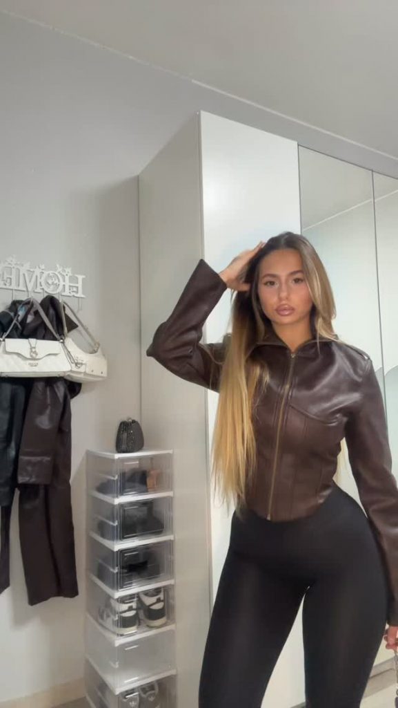 Melaniafogliaro TopFapGirls melaniafogliaroo Leaked OnlyFans Leaks Pics #213