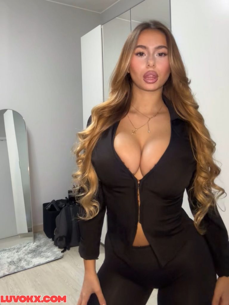 Melaniafogliaro TopFapGirls melaniafogliaroo Leaked OnlyFans Leaks Pics #227